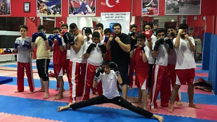 Furkan Hoca Doğuş Spor Kickboks Seansı Görseller