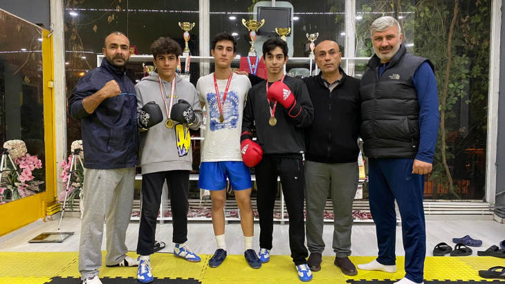 Doğuş Spor Boks Takımı 3 Altın 1 Bıronz Madalya