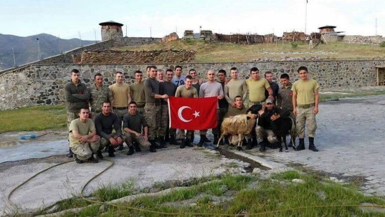 Türk Mileti Büyük Bir Sınavdan Geçiyor