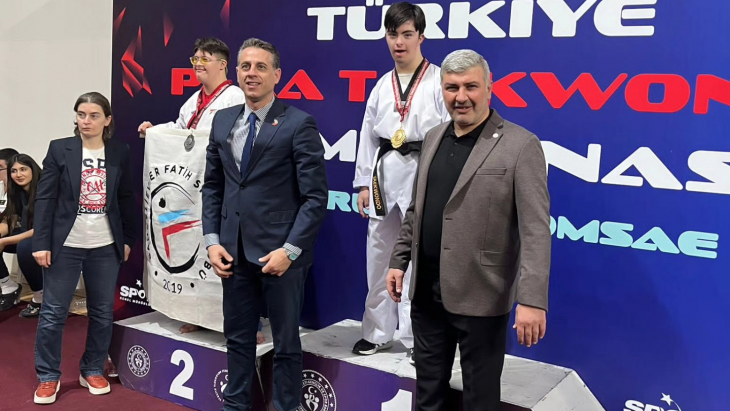 Abdul Paşa Para Tekvando Şampiyonu