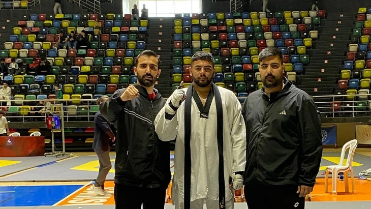 Doğuş Spor Salonu Taekwondo Antrenörü Emir Bayansalduz