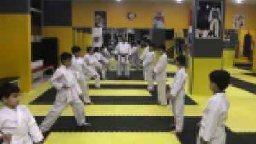 Doğuş Karate Seansı